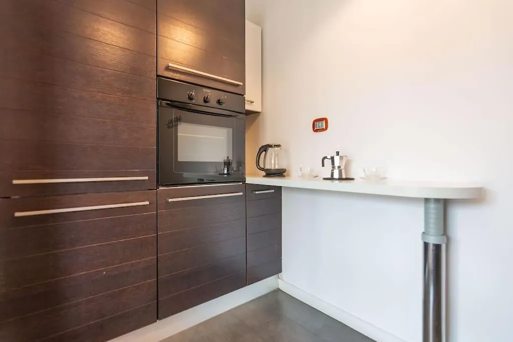 Italianflat - Caravaggio Terrace Apartment Milan